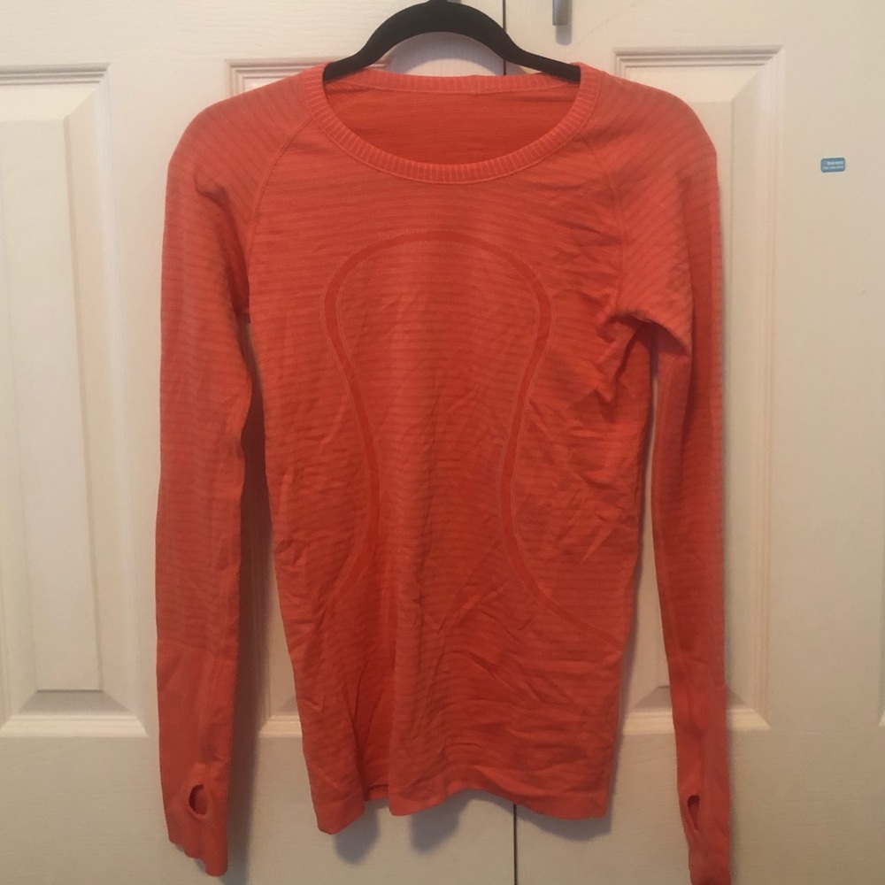 Orange Size 4 lulu lemon top